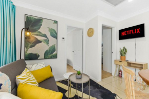 Hurstville 2Br Granny flat near Shopping & Train, Sydney